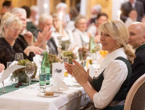 Feiern am Jägerball in Salzburg