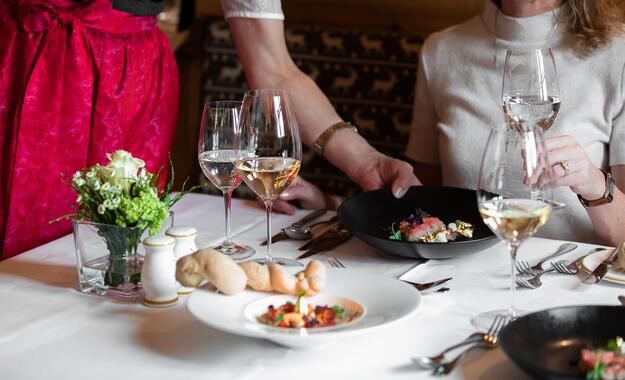 Wein und Gourmet-Erlebnis in einem charmanten Hotel in Österreich