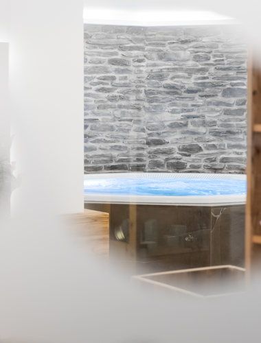 four stars hotel with indoor whirlpool | © SPORTALPEN