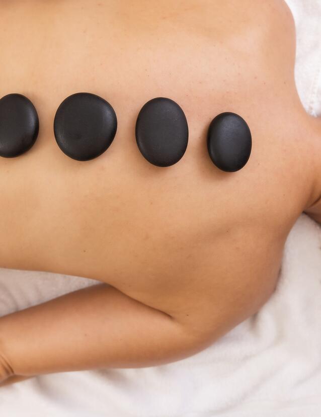 Hot Stone Massage im Urlaub