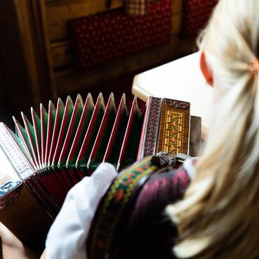 music at the Mooslehenalm in summer