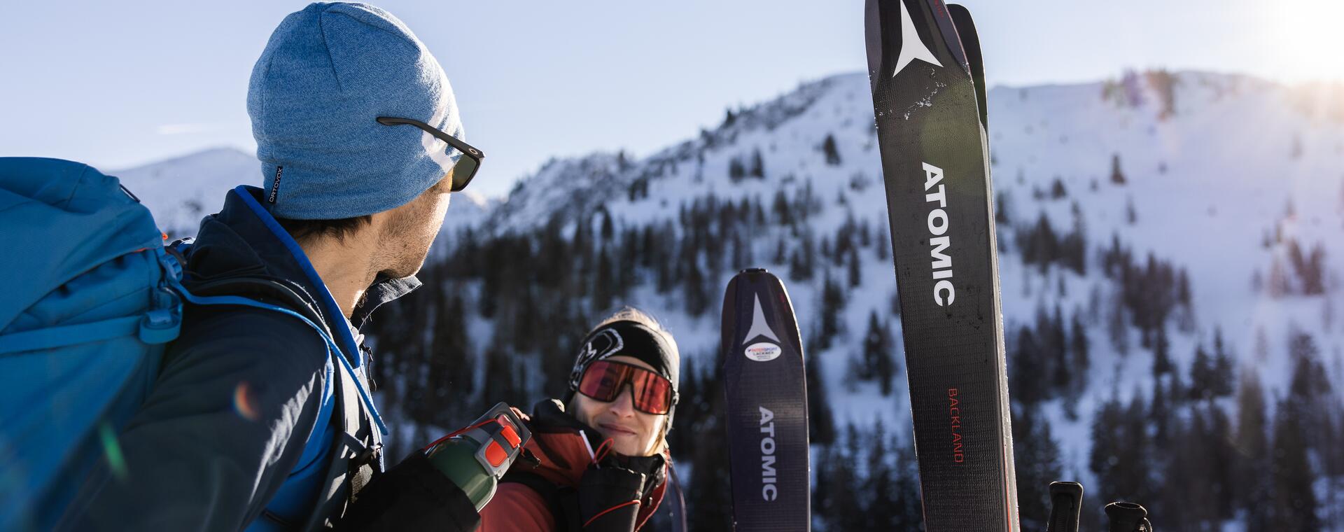 Pärchen bei Skitour in Grossarl